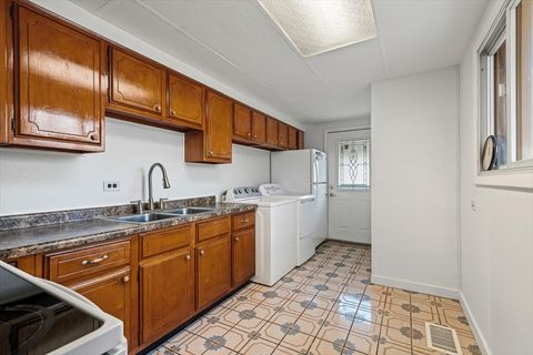 Tiny photo for 88 W Wayne Place, Wheeling, IL 60090 (MLS # 12571288)