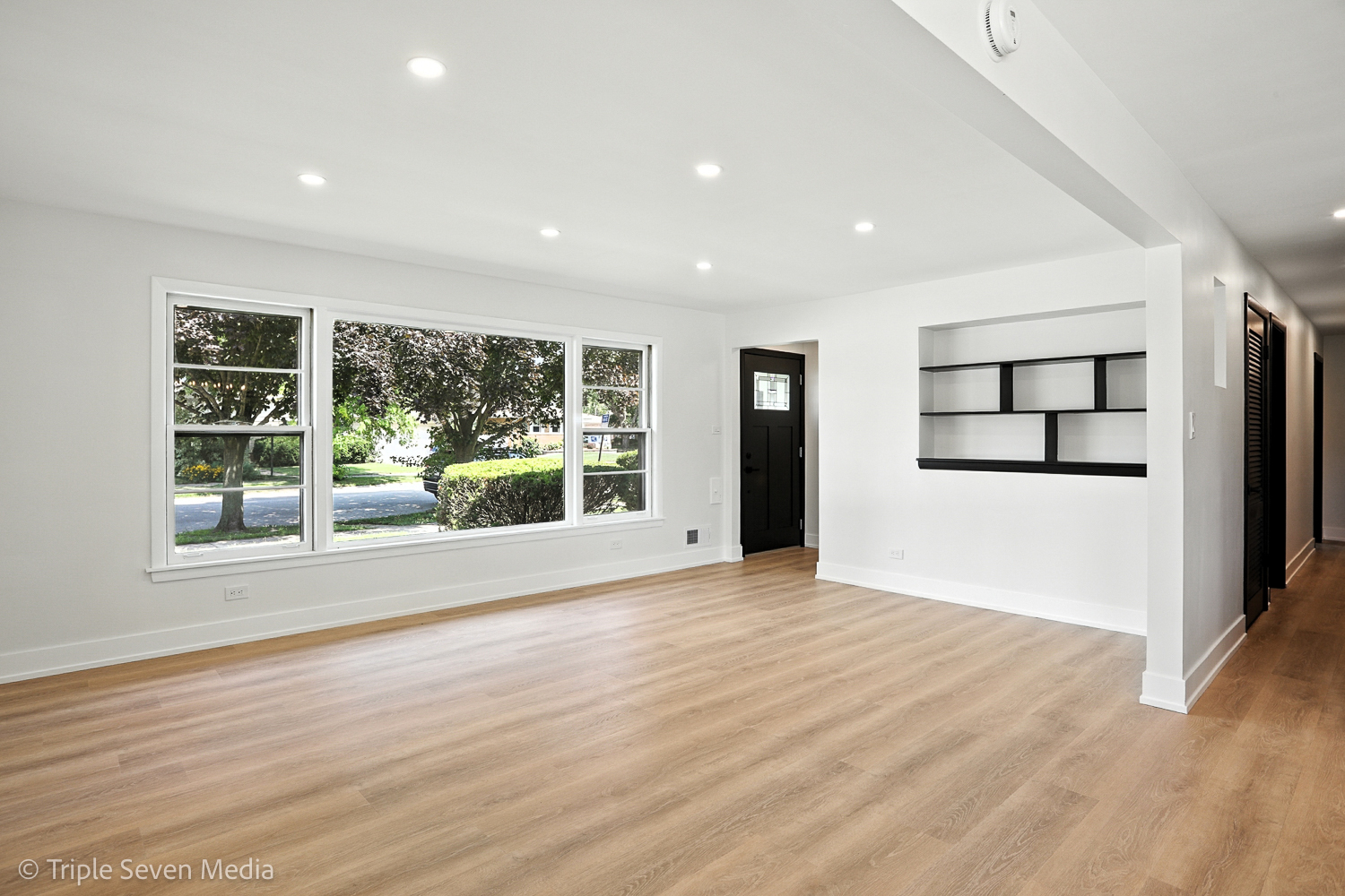 5509 Oak Center Drive