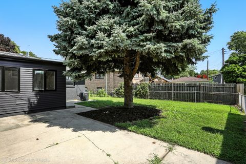 Tiny photo for 5509 Oak Center Drive, Oak Lawn, IL 60453 (MLS # 12489492)