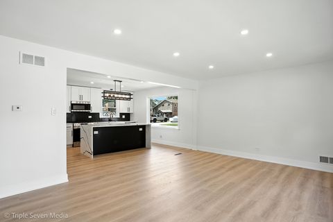 Tiny photo for 5509 Oak Center Drive, Oak Lawn, IL 60453 (MLS # 12489492)