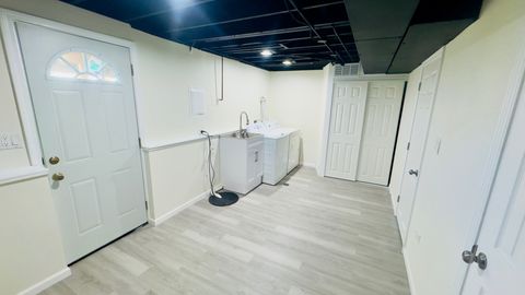 Tiny photo for 527 Northgate Road, Lindenhurst, IL 60046 (MLS # 12559645)