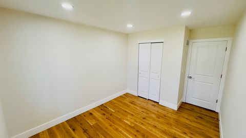 Tiny photo for 527 Northgate Road, Lindenhurst, IL 60046 (MLS # 12559645)