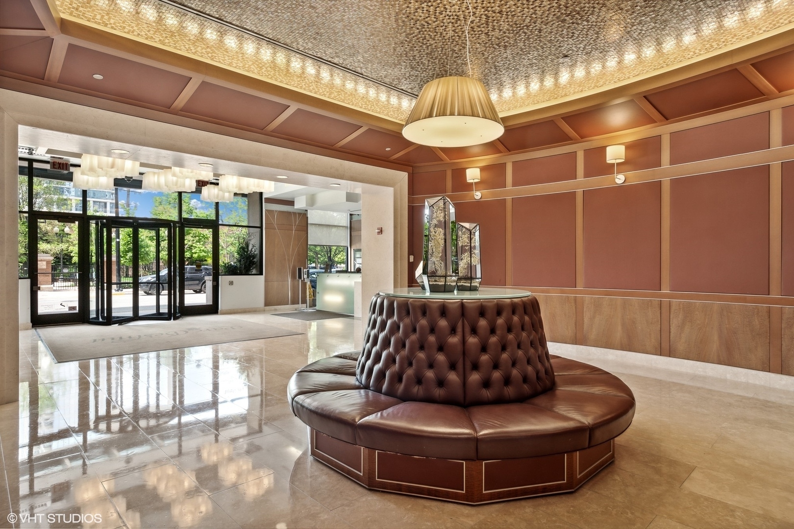 849 N Franklin Street 1406