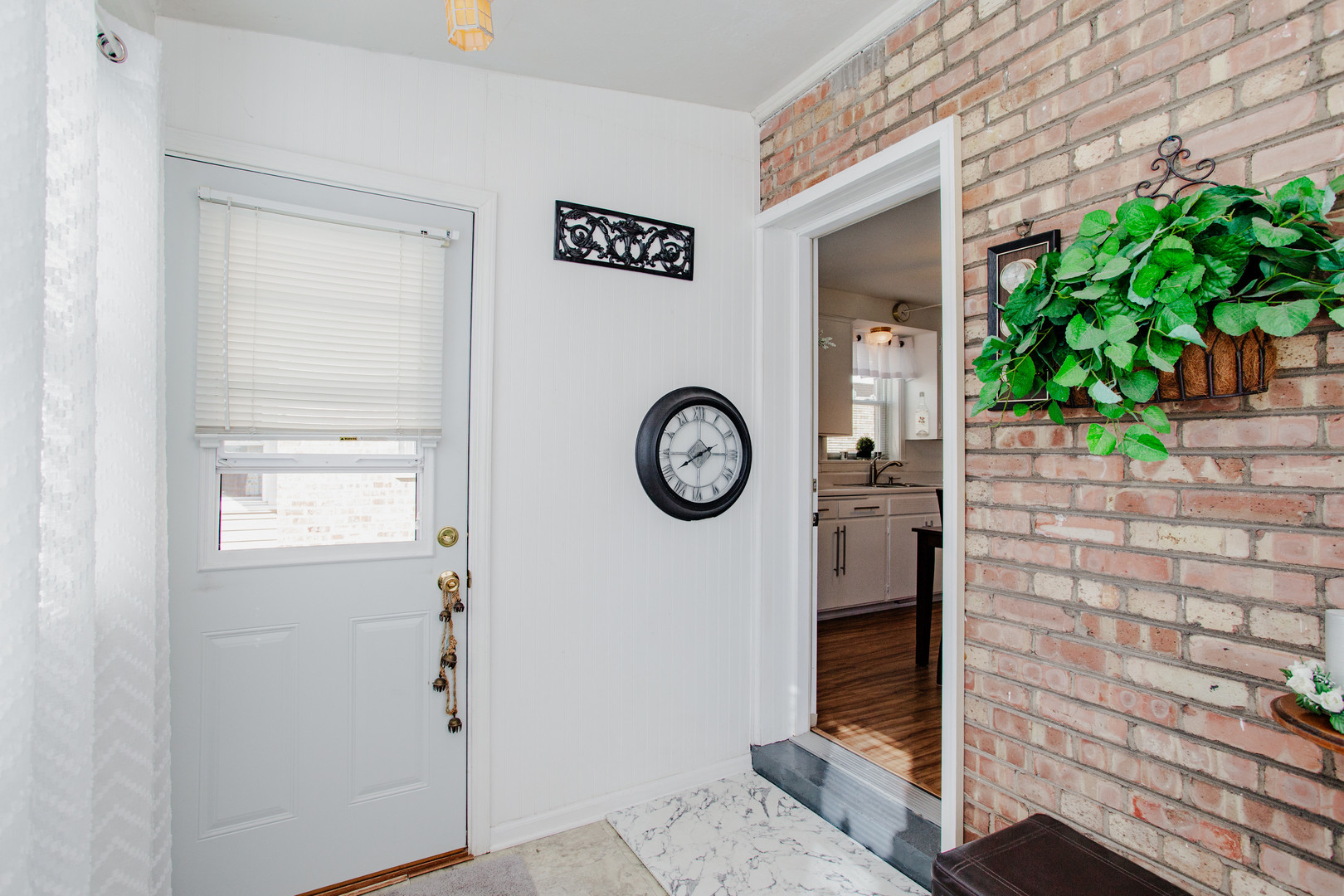 3924 N Oconto Avenue