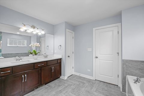 Tiny photo for 15303 S Oak Run Court, Lockport, IL 60441 (MLS # 12541970)