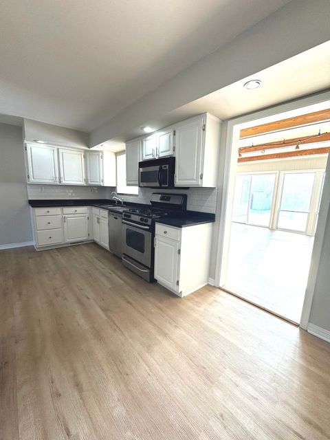 Tiny photo for 1616 Glenwood Avenue, Joliet, IL 60435 (MLS # 12582710)