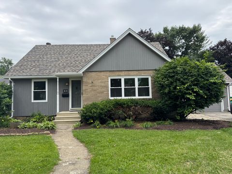 Photo of 1616 Glenwood Avenue, Joliet, IL 60435 (MLS # 12582710)