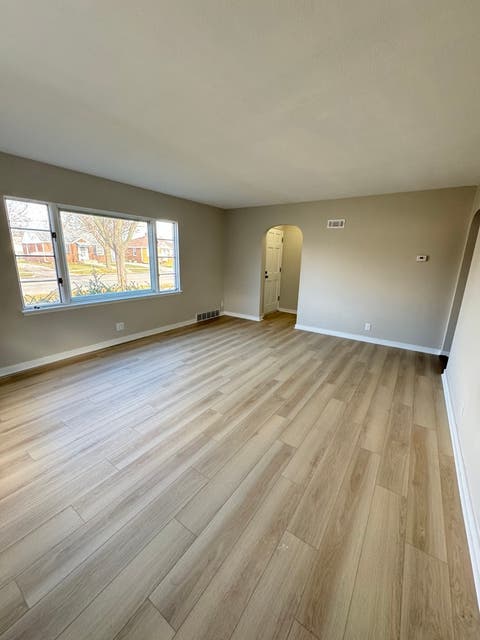Tiny photo for 1616 Glenwood Avenue, Joliet, IL 60435 (MLS # 12582710)