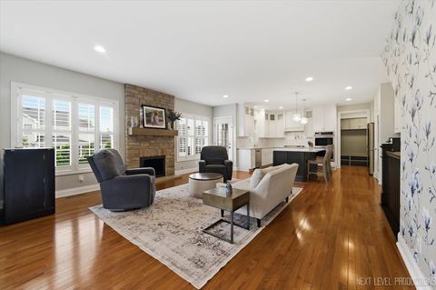Tiny photo for 39W829 KELLAR Square, Geneva, IL 60134 (MLS # 12632946)