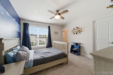 Tiny photo for 39W829 KELLAR Square, Geneva, IL 60134 (MLS # 12632946)