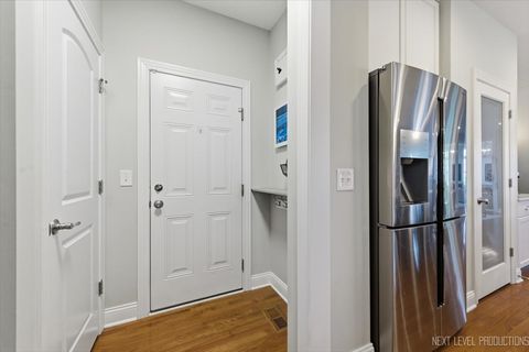 Tiny photo for 39W829 KELLAR Square, Geneva, IL 60134 (MLS # 12632946)