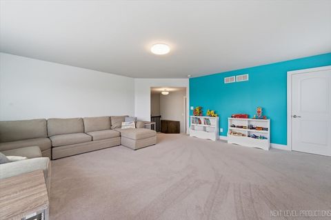 Tiny photo for 39W829 KELLAR Square, Geneva, IL 60134 (MLS # 12632946)