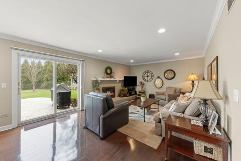 Tiny photo for 2356 Richmond Drive, Wheaton, IL 60189 (MLS # 12609582)