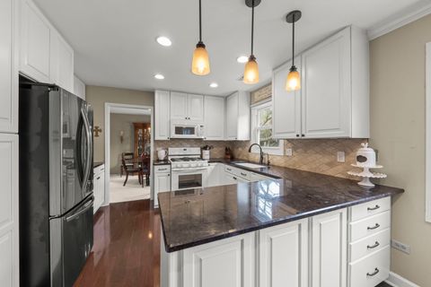 Tiny photo for 2356 Richmond Drive, Wheaton, IL 60189 (MLS # 12609582)