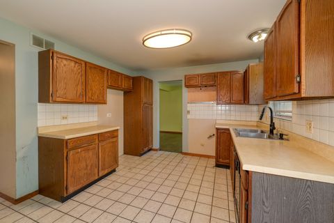 Tiny photo for 130 Canton Lane, Streamwood, IL 60107 (MLS # 12637752)