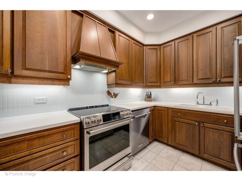 Tiny photo for 70 E Cedar Street #14WS, Chicago, IL 60611 (MLS # 12614908)