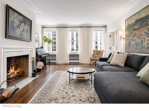 Tiny photo for 70 E Cedar Street #14WS, Chicago, IL 60611 (MLS # 12614908)