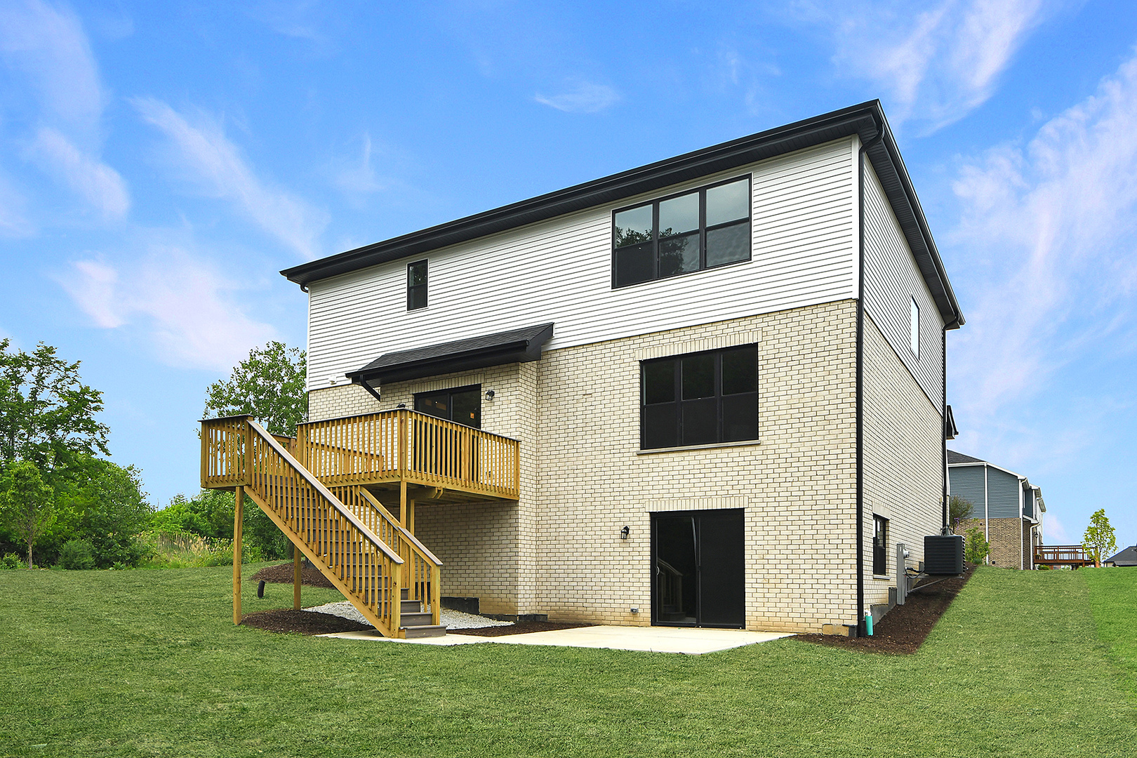 15947 Orchid Lane