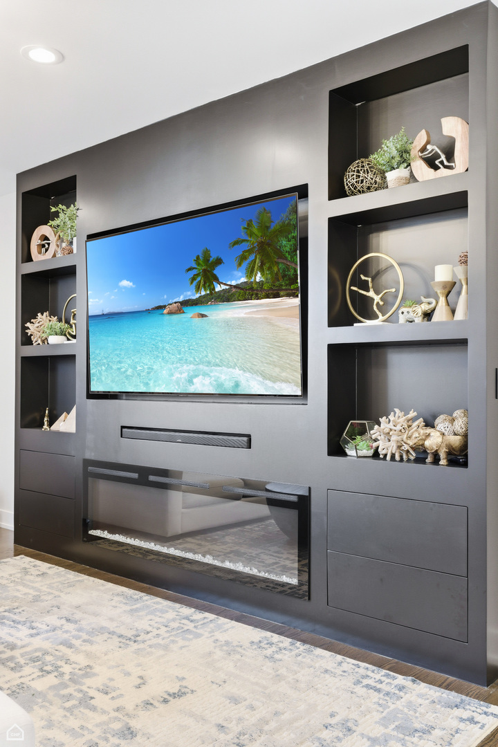 2432 W Chicago Avenue 1N