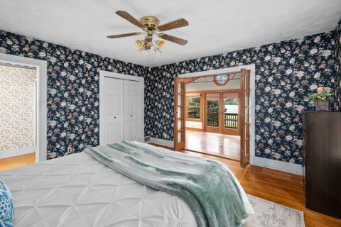 Tiny photo for 718 River Drive, Bettendorf, IA 52722 (MLS # 12730742)