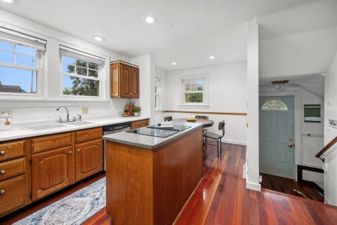 Tiny photo for 718 River Drive, Bettendorf, IA 52722 (MLS # 12730742)