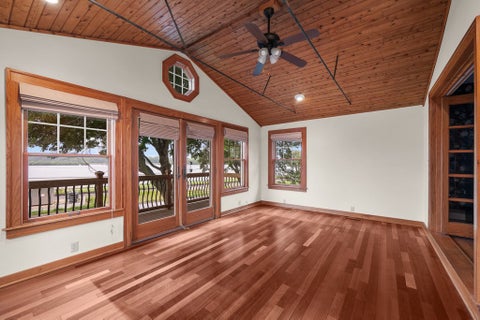 Tiny photo for 718 River Drive, Bettendorf, IA 52722 (MLS # 12730742)