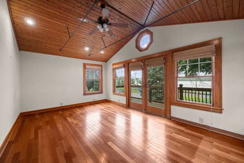 Tiny photo for 718 River Drive, Bettendorf, IA 52722 (MLS # 12730742)
