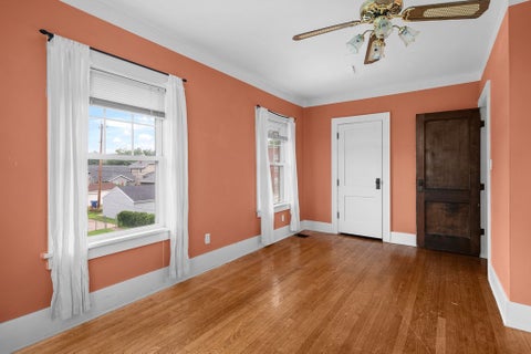 Tiny photo for 718 River Drive, Bettendorf, IA 52722 (MLS # 12730742)