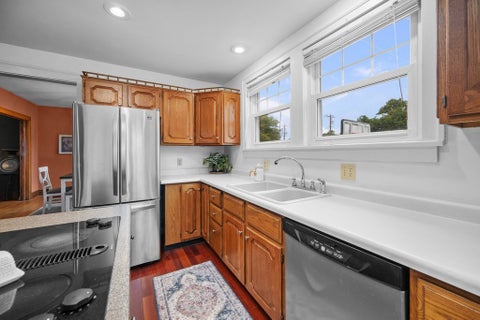 Tiny photo for 718 River Drive, Bettendorf, IA 52722 (MLS # 12730742)