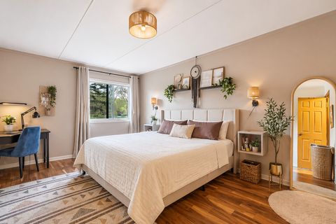 Tiny photo for 7930 Woodglen Lane #209, Downers Grove, IL 60516 (MLS # 12596059)