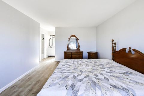 Tiny photo for 421 N Ashbury Avenue, Bolingbrook, IL 60440 (MLS # 12581424)