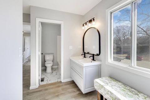 Tiny photo for 421 N Ashbury Avenue, Bolingbrook, IL 60440 (MLS # 12581424)