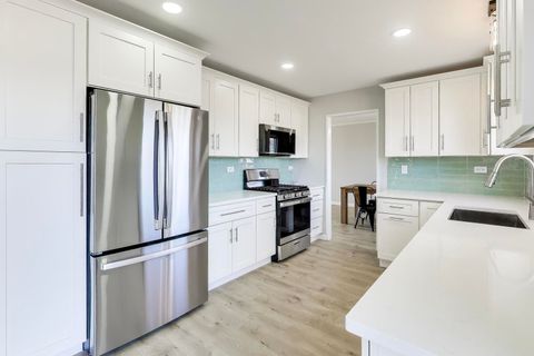 Tiny photo for 421 N Ashbury Avenue, Bolingbrook, IL 60440 (MLS # 12581424)