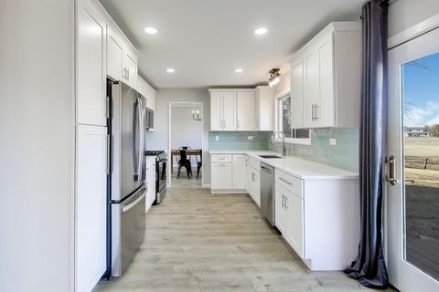 Tiny photo for 421 N Ashbury Avenue, Bolingbrook, IL 60440 (MLS # 12581424)