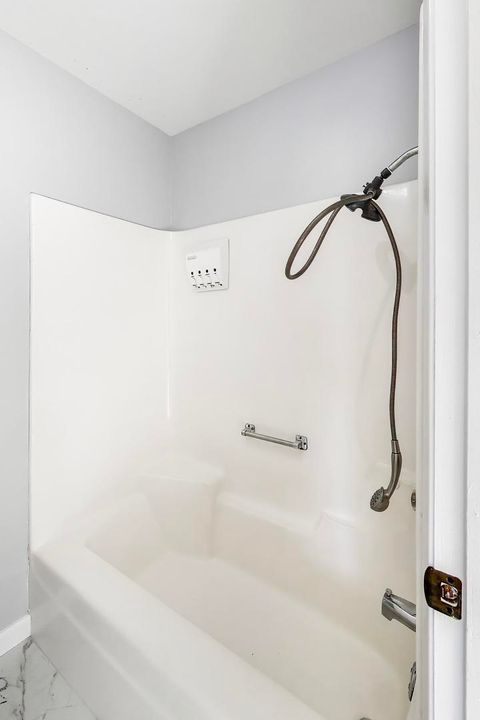 Tiny photo for 421 N Ashbury Avenue, Bolingbrook, IL 60440 (MLS # 12581424)