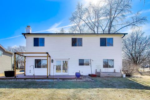 Tiny photo for 421 N Ashbury Avenue, Bolingbrook, IL 60440 (MLS # 12581424)