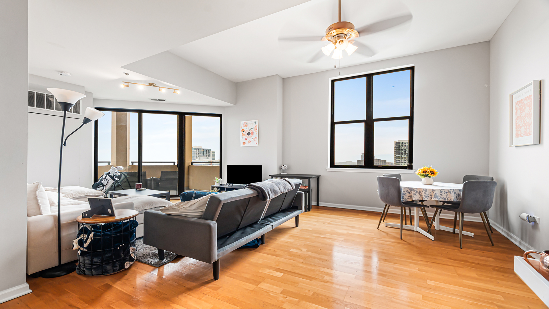 1464 S Michigan Avenue 2304
