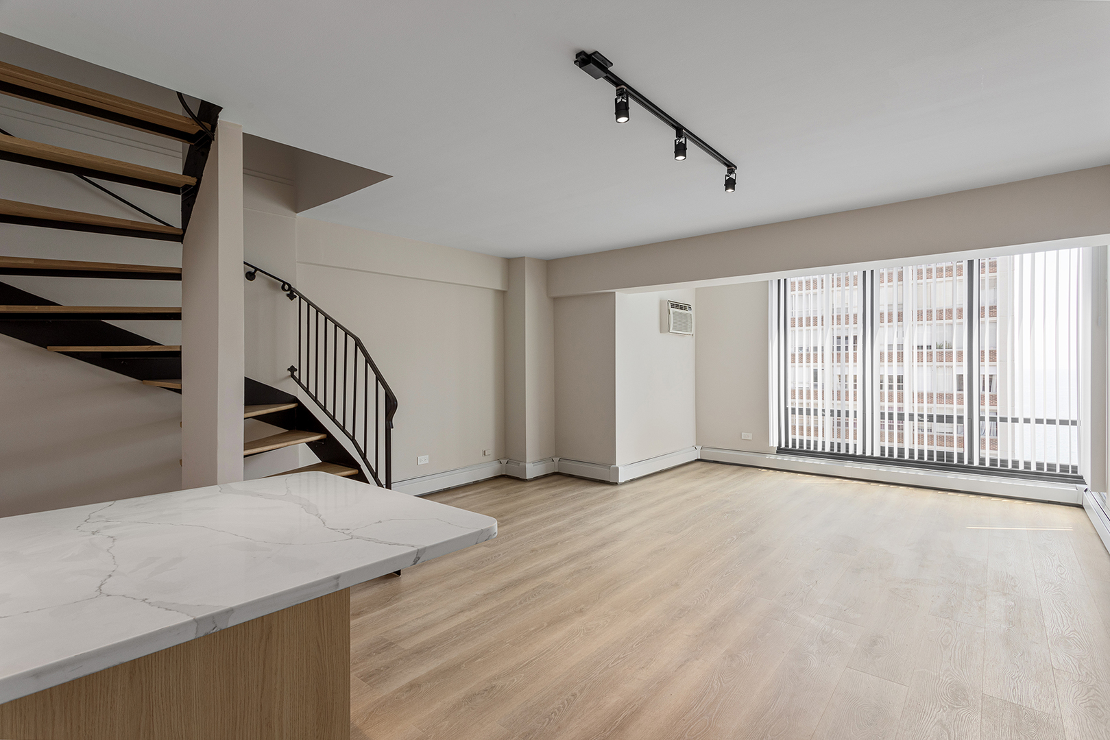 6166 N Sheridan Road 18G