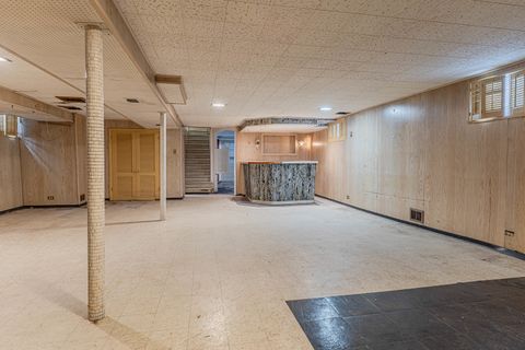 Tiny photo for 8849 S Paxton Avenue, Chicago, IL 60617 (MLS # 12541888)