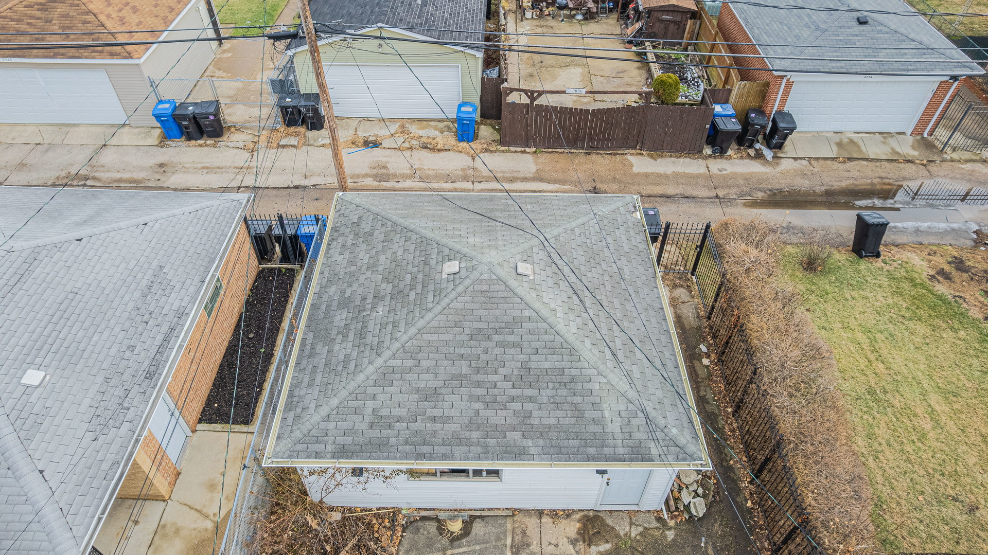 8849 S Paxton Avenue