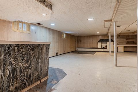 Tiny photo for 8849 S Paxton Avenue, Chicago, IL 60617 (MLS # 12541888)