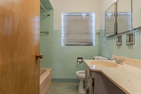 Tiny photo for 8849 S Paxton Avenue, Chicago, IL 60617 (MLS # 12541888)