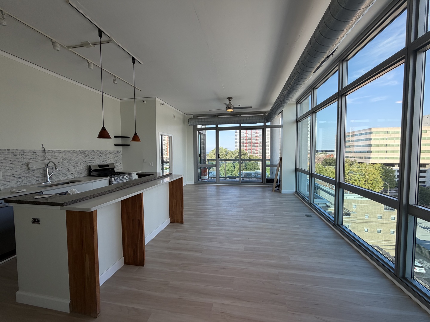 1819 S Michigan Avenue 710