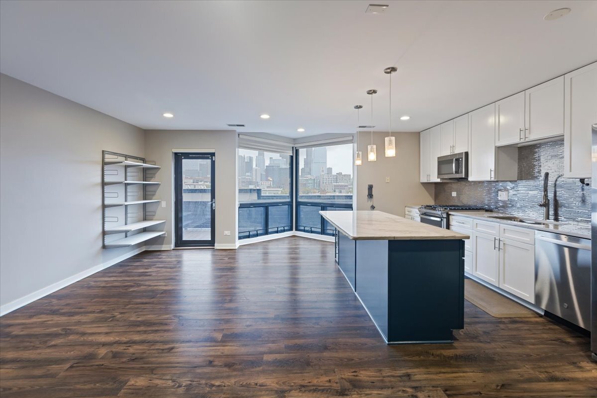 222 S Racine Avenue 408