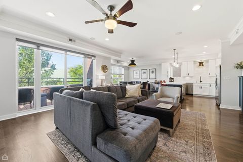 Tiny photo for 1357 N Noble Street #4, Chicago, IL 60622 (MLS # 12597849)