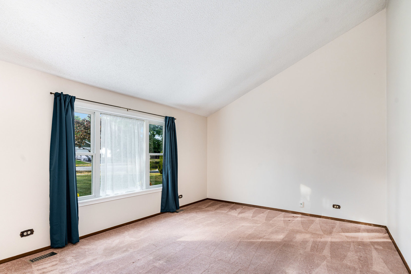 3875 Windjammer Lane