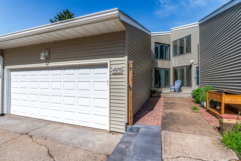 Photo of 4070 Prairie Lane #0, Bettendorf, IA 52722 (MLS # 12741432)
