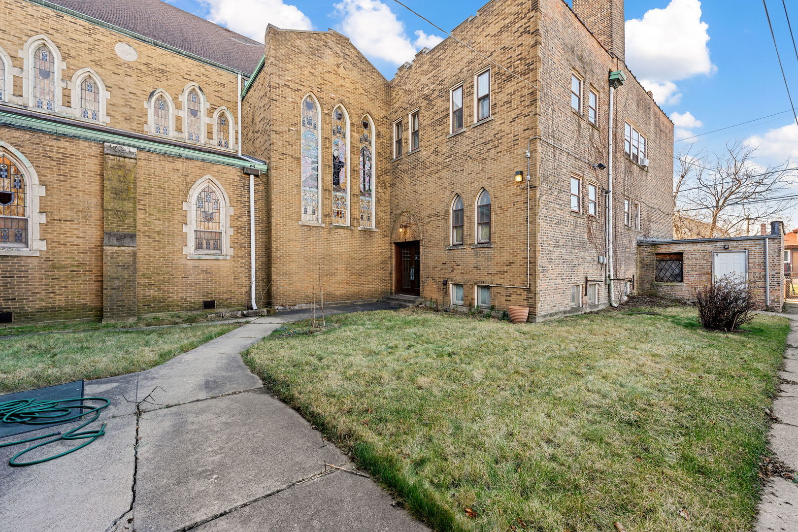 318 E 74th Street
