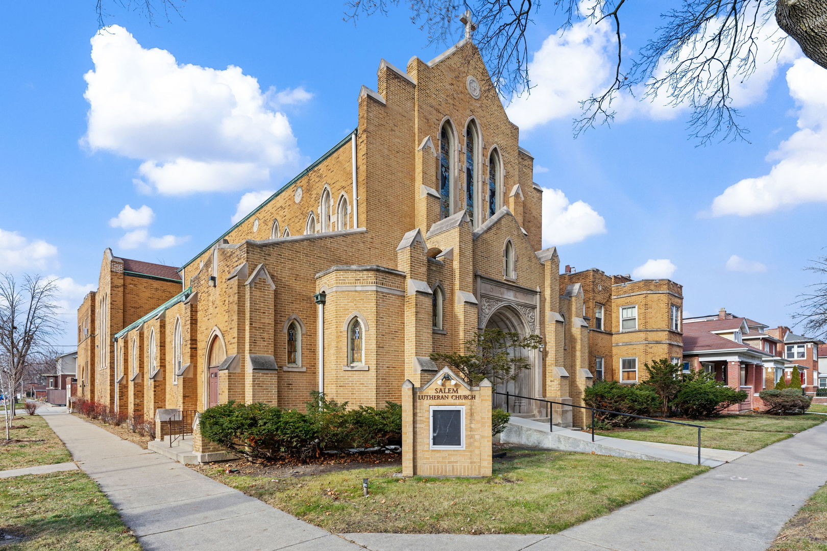 318 E 74th Street
