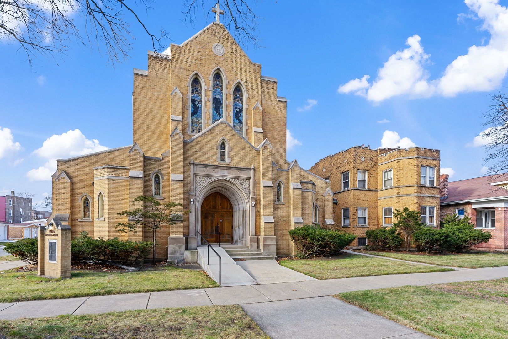 318 E 74th Street